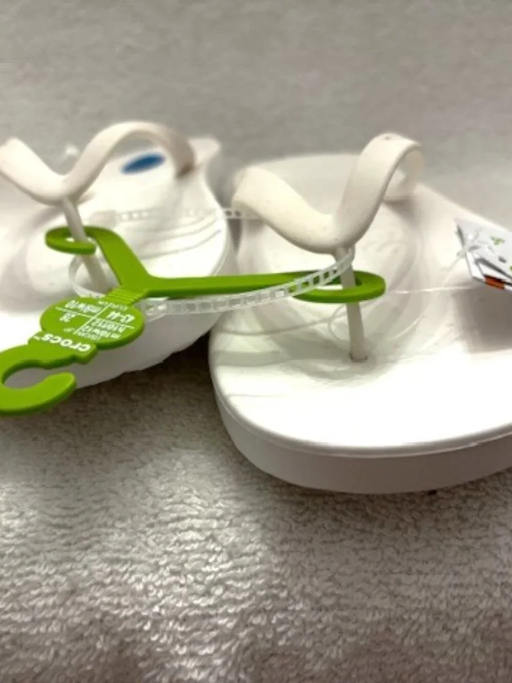 Crocs white 'flip flops' NWT Men's Size 10